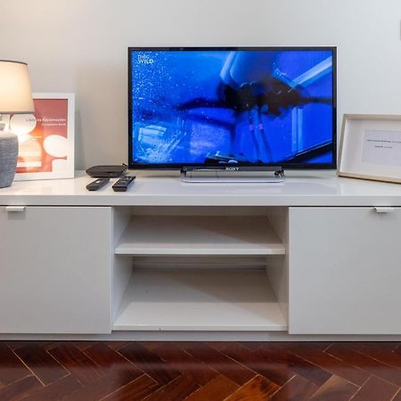 Casa Do Largo - Cozy Apartment In The City Center & With Ac Lissabon Buitenkant foto