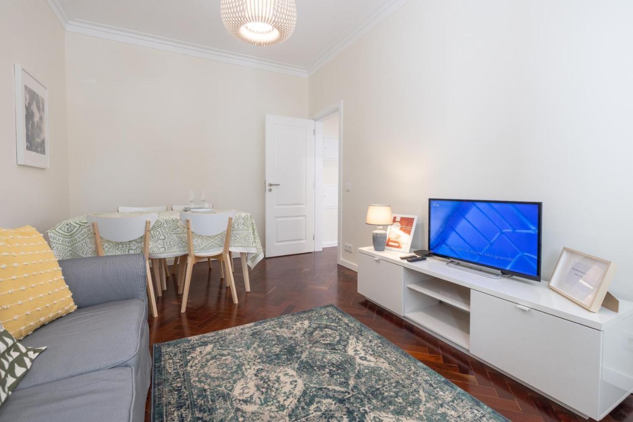 Casa Do Largo - Cozy Apartment In The City Center & With Ac Lissabon Buitenkant foto